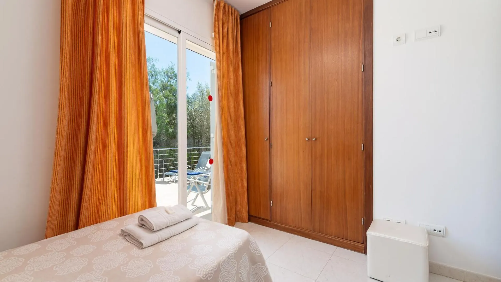 Villa Vistafar , Com Piscina Privada 알쿠디아