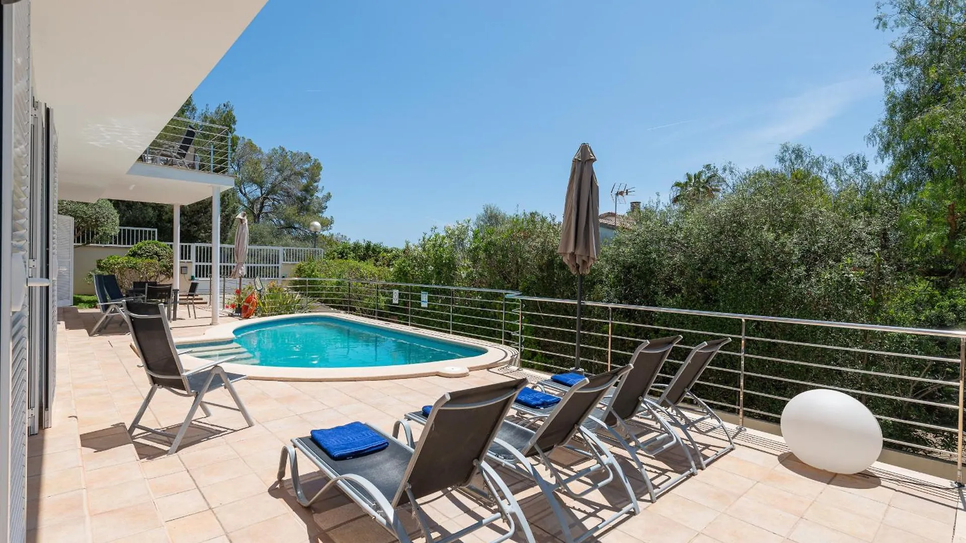 Villa Vistafar , Com Piscina Privada 알쿠디아